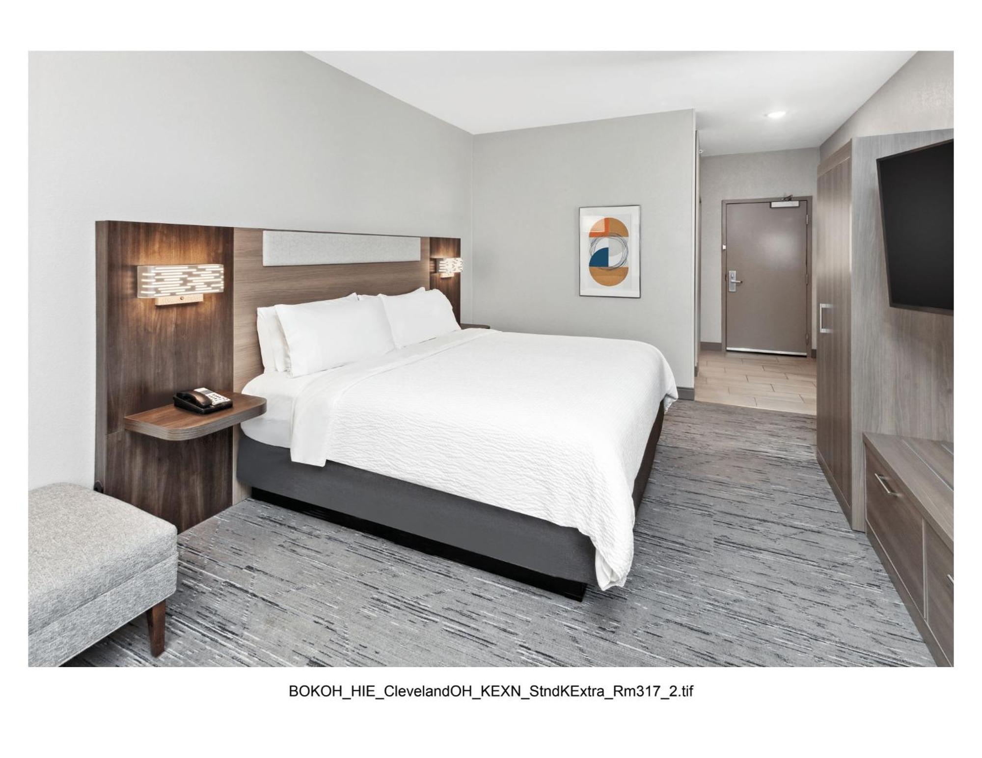 Holiday Inn Express Cleveland Airport - Brook Park By Ihg Exterior foto